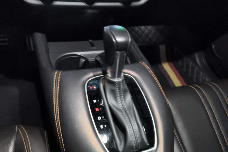 Used Honda ZR-V 2022 1.5T CVT Deluxe Edition Gear Lever