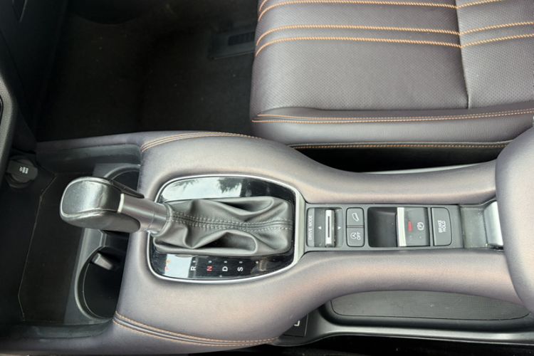 Used Honda ZR-V 2022 1.5T CVT Deluxe Edition Gear Lever