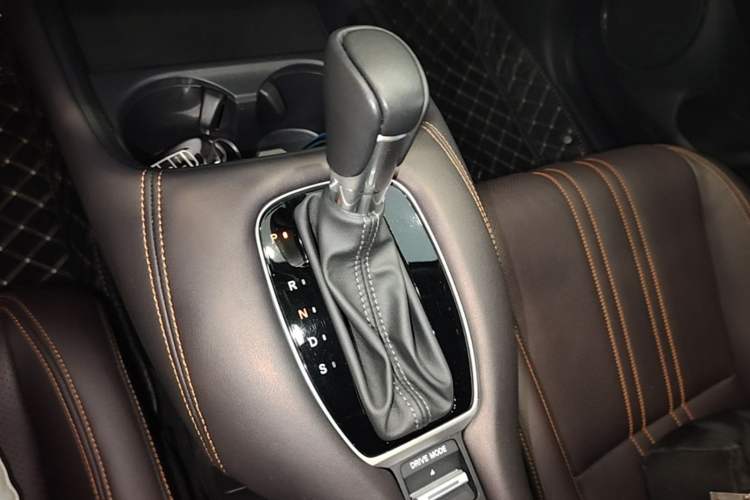 Used Honda ZR-V 2022 1.5T CVT Deluxe Edition Gear Lever