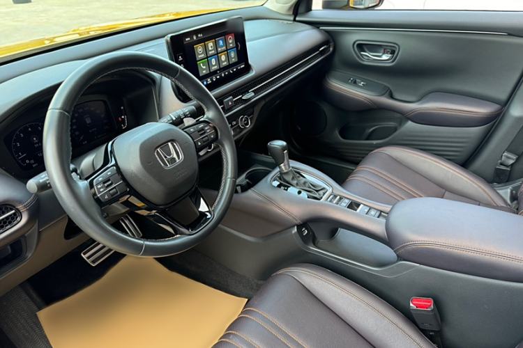 Used Honda ZR-V 2022 1.5T CVT Deluxe Edition Interior 2