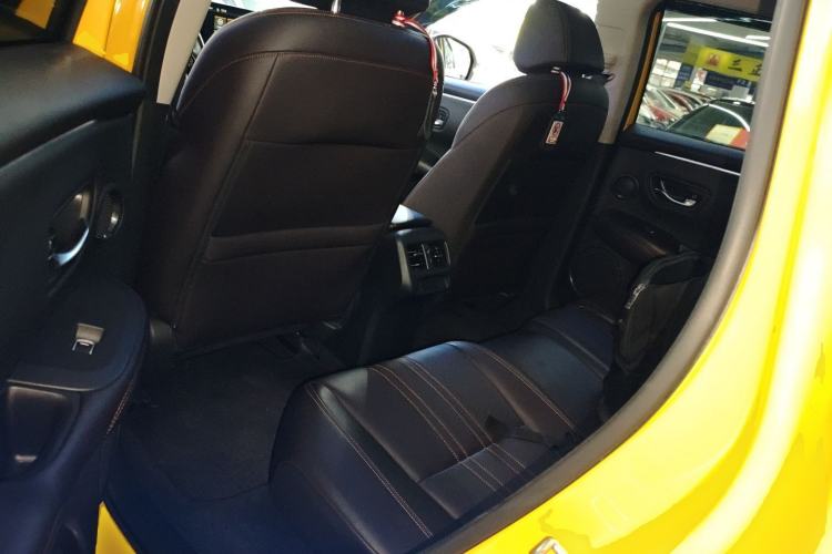 Used Honda ZR-V 2022 1.5T CVT Deluxe Edition Interior 4