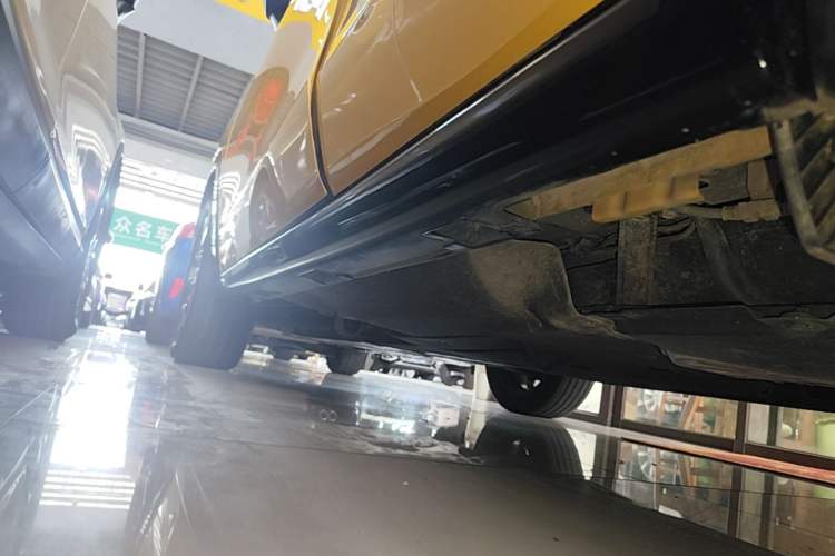 Used Honda ZR-V 2022 1.5T CVT Deluxe Edition Left Side Sill