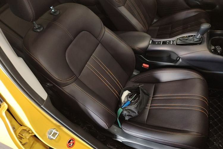 Used Honda ZR-V 2022 1.5T CVT Deluxe Edition Right Front Seat
