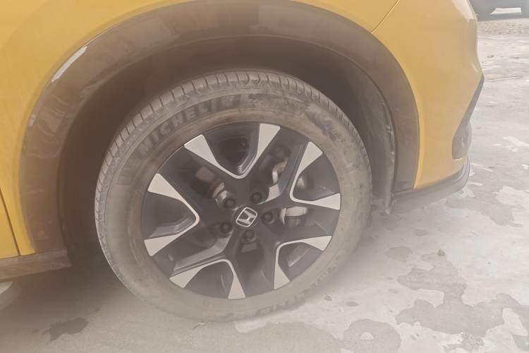 Used Honda ZR-V 2022 1.5T CVT Deluxe Edition Right Front Wheel Hub