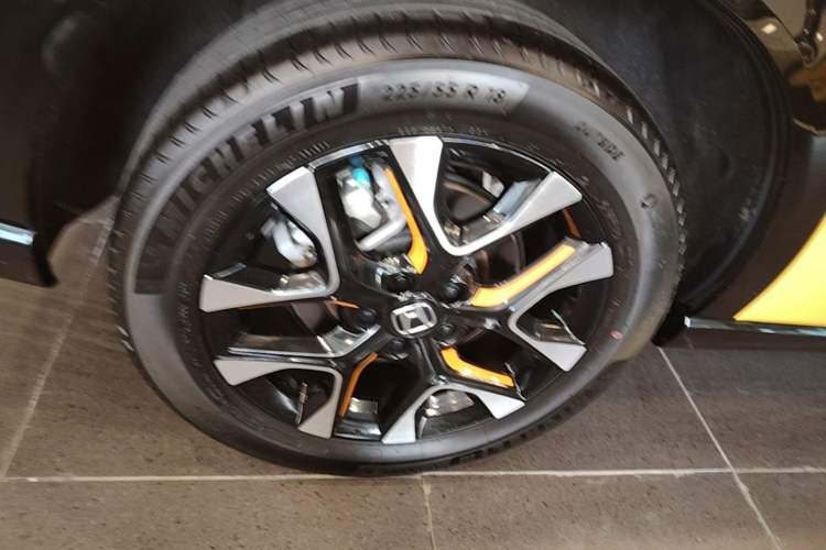 Used Honda ZR-V 2022 1.5T CVT Deluxe Edition Right Rear Wheel Hub