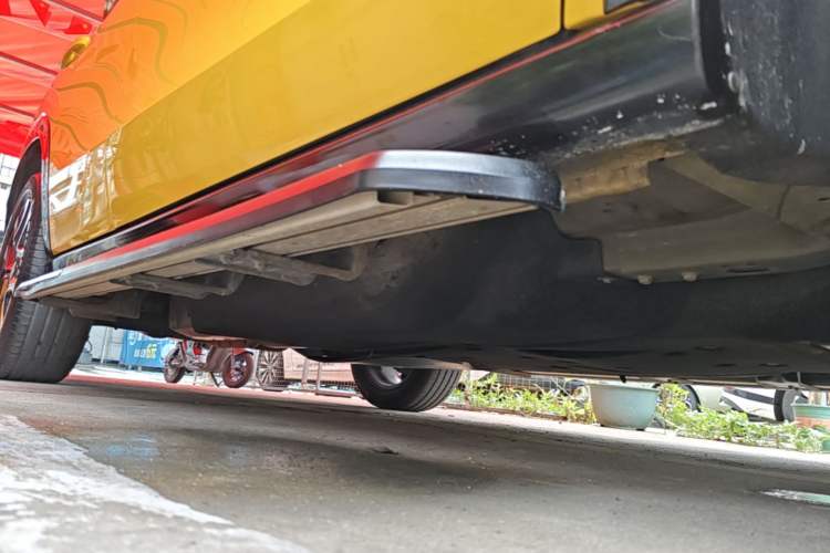 Used Honda ZR-V 2022 1.5T CVT Deluxe Edition Right Side Sill