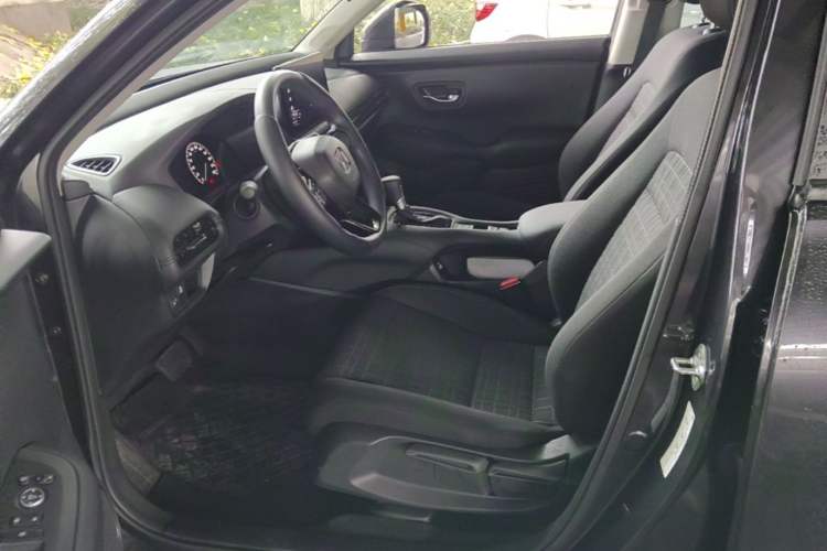 Used Honda ZR-V 2023 1.5T CVT Tech Edition Left Front Seat