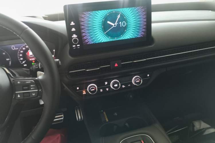 Used Honda ZR-V 2023 2.0L eHEV Sharp - Deluxe Edition Audio And AC Panel