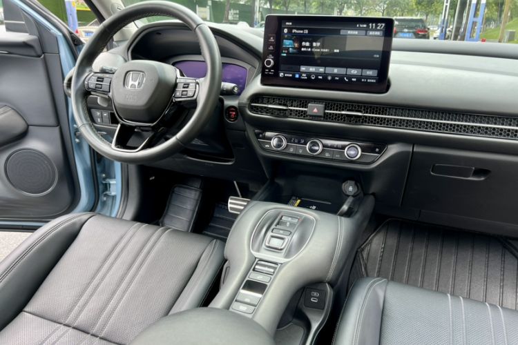 Used Honda ZR-V 2023 2.0L eHEV Sharp - Deluxe Edition Audio And AC Panel