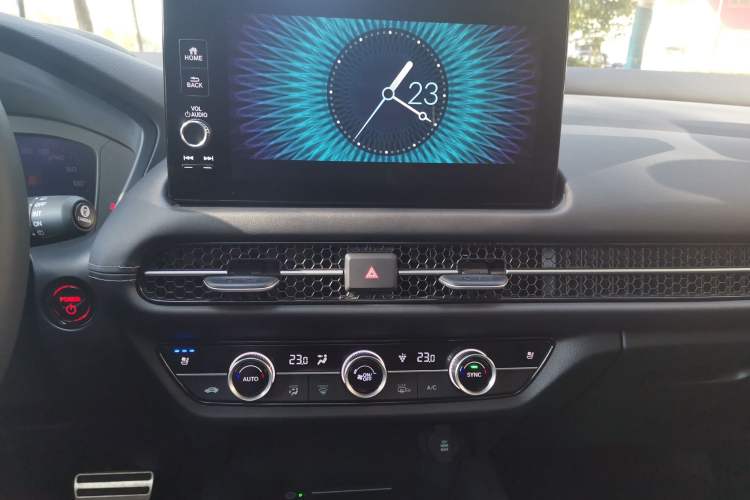 Used Honda ZR-V 2023 2.0L eHEV Sharp - Deluxe Edition Audio And AC Panel