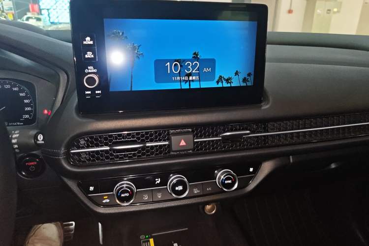Used Honda ZR-V 2023 2.0L eHEV Sharp - Deluxe Edition Audio And AC Panel