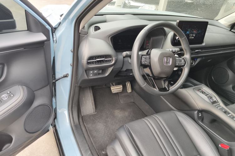 Used Honda ZR-V 2023 2.0L eHEV Sharp - Deluxe Edition Driver Seat