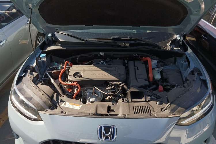 Used Honda ZR-V 2023 2.0L eHEV Sharp - Deluxe Edition Engine Bay