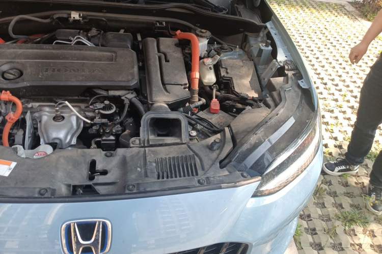 Used Honda ZR-V 2023 2.0L eHEV Sharp - Deluxe Edition Engine Bay Left