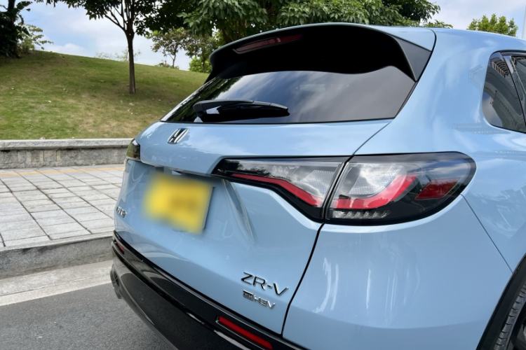Used Honda ZR-V 2023 2.0L eHEV Sharp - Deluxe Edition Exterior 2