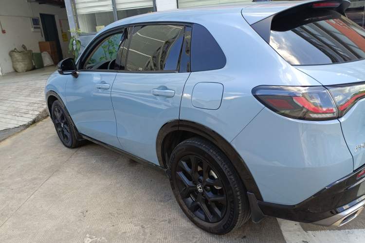 Used Honda ZR-V 2023 2.0L eHEV Sharp - Deluxe Edition Exterior 3