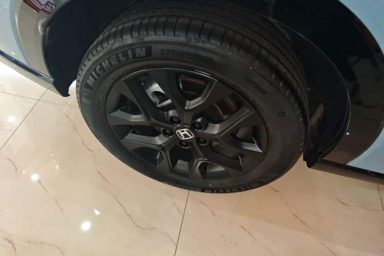 Used Honda ZR-V 2023 2.0L eHEV Sharp - Deluxe Edition Exterior 8