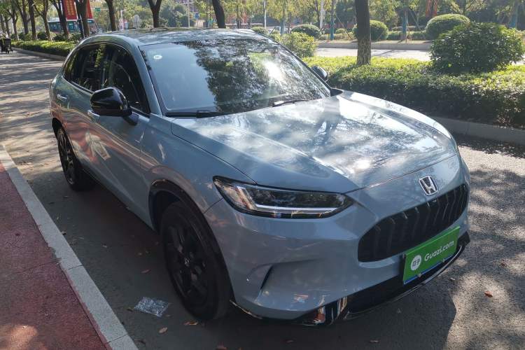 Used Honda ZR-V 2023 2.0L eHEV Sharp - Deluxe Edition Front Right 45 Deg