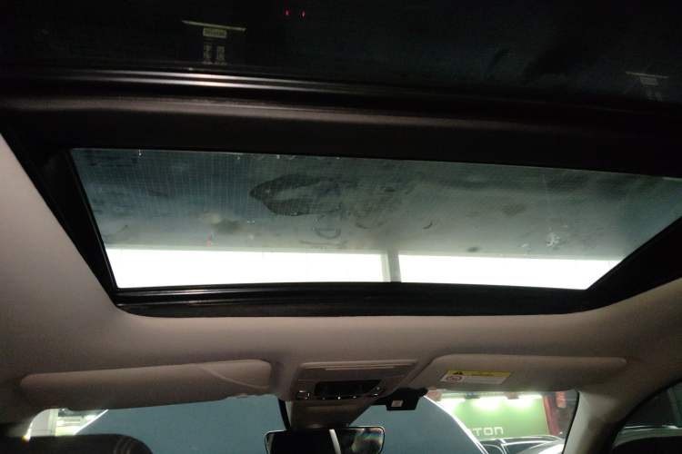 Used Honda ZR-V 2023 2.0L eHEV Sharp - Deluxe Edition Headliner