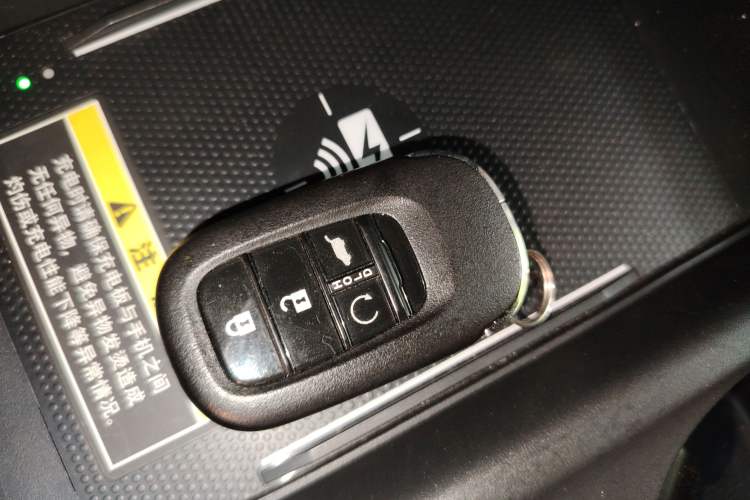 Used Honda ZR-V 2023 2.0L eHEV Sharp - Deluxe Edition Interior 1
