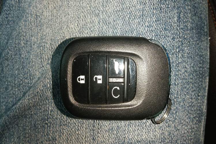Used Honda ZR-V 2023 2.0L eHEV Sharp - Deluxe Edition Interior 1
