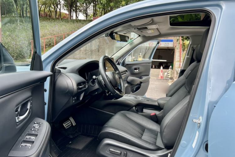 Used Honda ZR-V 2023 2.0L eHEV Sharp - Deluxe Edition Interior 13