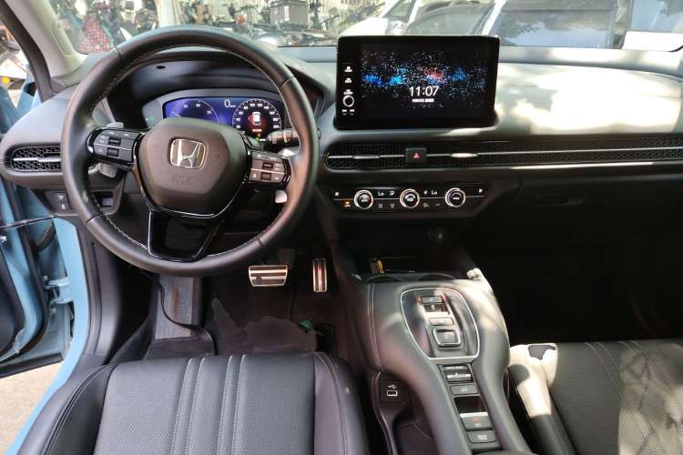 Used Honda ZR-V 2023 2.0L eHEV Sharp - Deluxe Edition Interior 2