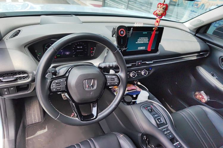 Used Honda ZR-V 2023 2.0L eHEV Sharp - Deluxe Edition Interior 3