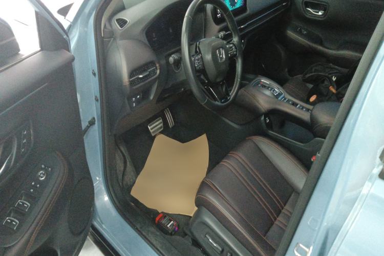Used Honda ZR-V 2023 2.0L eHEV Sharp - Deluxe Edition Interior 3