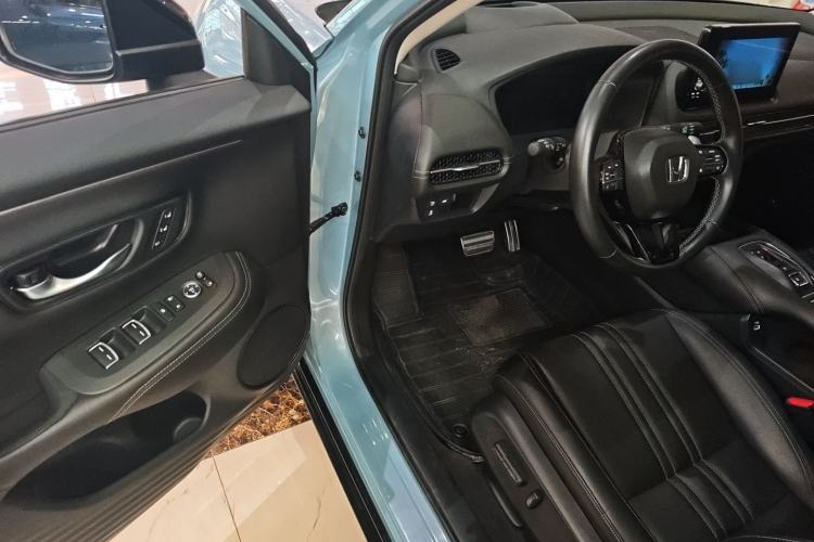 Used Honda ZR-V 2023 2.0L eHEV Sharp - Deluxe Edition Interior 3