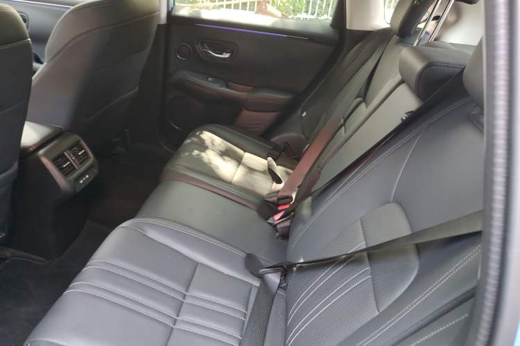 Used Honda ZR-V 2023 2.0L eHEV Sharp - Deluxe Edition Interior 4