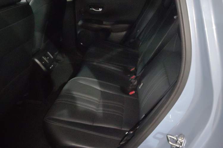 Used Honda ZR-V 2023 2.0L eHEV Sharp - Deluxe Edition Interior 4