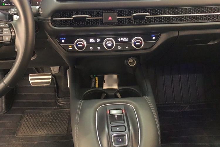 Used Honda ZR-V 2023 2.0L eHEV Sharp - Deluxe Edition Interior 4