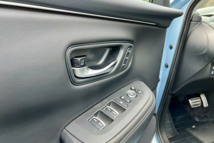 Used Honda ZR-V 2023 2.0L eHEV Sharp - Deluxe Edition Interior 6