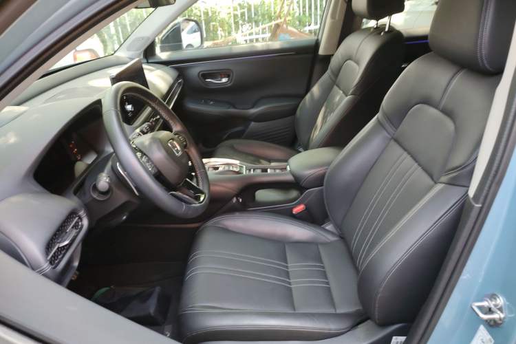 Used Honda ZR-V 2023 2.0L eHEV Sharp - Deluxe Edition Left Front Seat