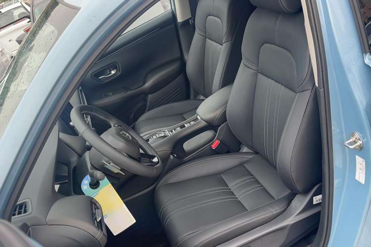 Used Honda ZR-V 2023 2.0L eHEV Sharp - Deluxe Edition Left Front Seat