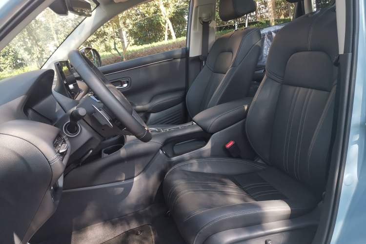Used Honda ZR-V 2023 2.0L eHEV Sharp - Deluxe Edition Left Front Seat