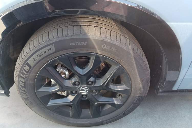 Used Honda ZR-V 2023 2.0L eHEV Sharp - Deluxe Edition Left Front Wheel Hub