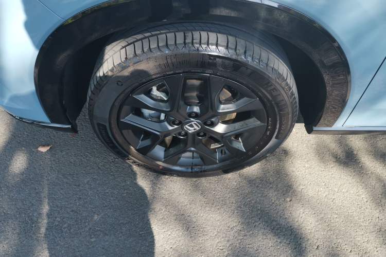 Used Honda ZR-V 2023 2.0L eHEV Sharp - Deluxe Edition Left Front Wheel Hub