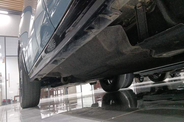 Used Honda ZR-V 2023 2.0L eHEV Sharp - Deluxe Edition Left Side Sill