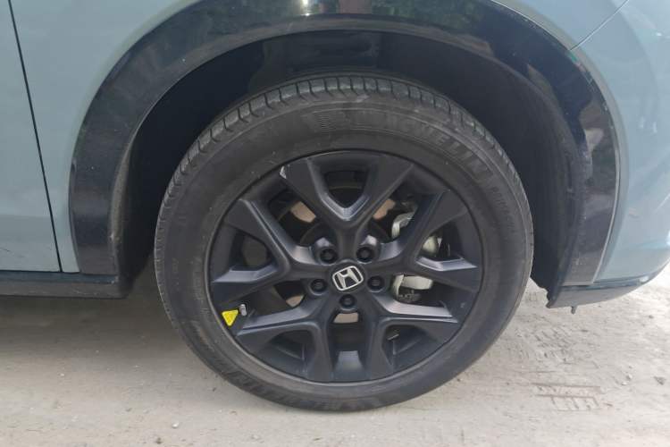 Used Honda ZR-V 2023 2.0L eHEV Sharp - Deluxe Edition Right Front Wheel Hub