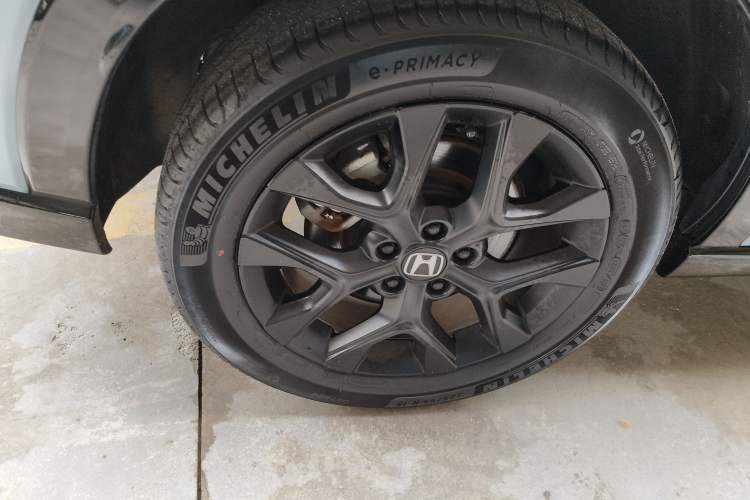 Used Honda ZR-V 2023 2.0L eHEV Sharp - Deluxe Edition Right Rear Wheel Hub