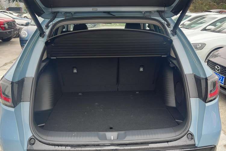 Used Honda ZR-V 2023 2.0L eHEV Sharp - Deluxe Edition Trunk