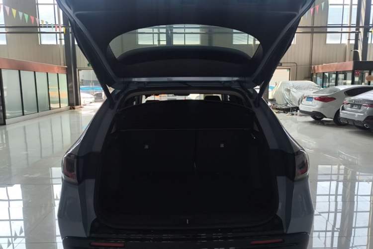 Used Honda ZR-V 2023 2.0L eHEV Sharp - Deluxe Edition Trunk