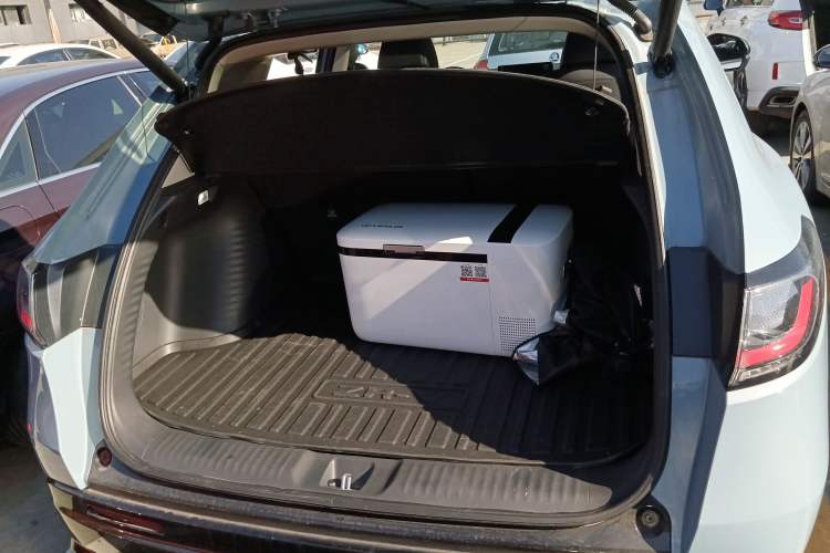Used Honda ZR-V 2023 2.0L eHEV Sharp - Deluxe Edition Trunk