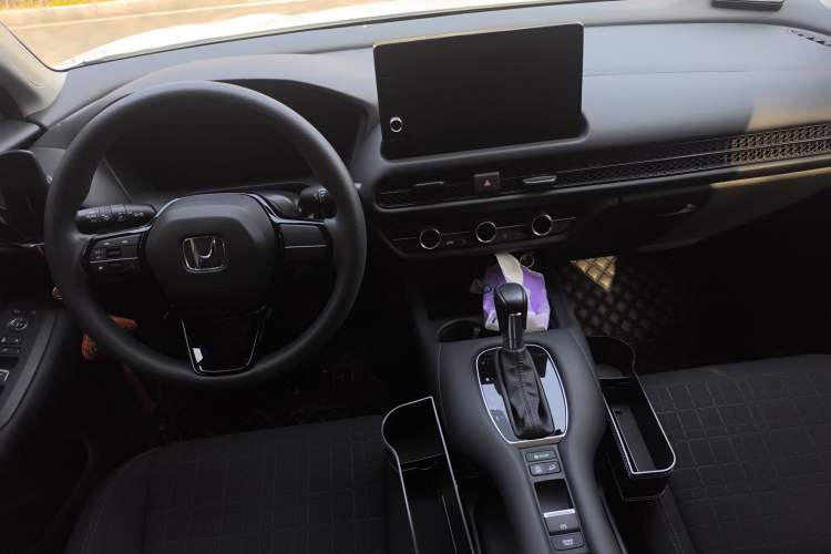 Used Honda ZR-V 2023 1.5T CVT Tech Edition Center Console