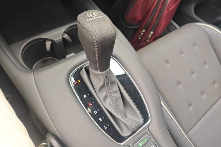 Used Honda ZR-V 2023 1.5T CVT Tech Edition Gear Lever