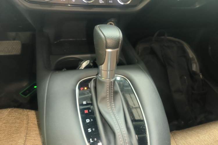 Used Honda ZR-V 2023 1.5T CVT Tech Edition Gear Lever