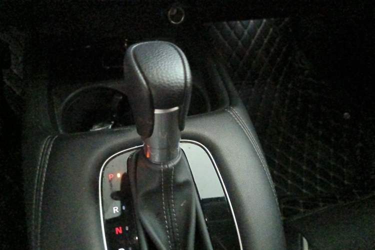Used Honda ZR-V 2023 1.5T CVT Smart Enjoyment Version Gear Lever