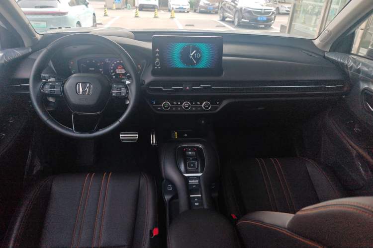 Used Honda ZR-V 2023 2.0L eHEV Sharp - Deluxe Edition Interior 3
